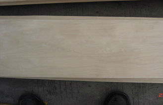 백색에 의하여 박판으로 만들어진 회전하는 커트 단풍나무 베니어 합판 장 8x4를 젖을 짜십시오